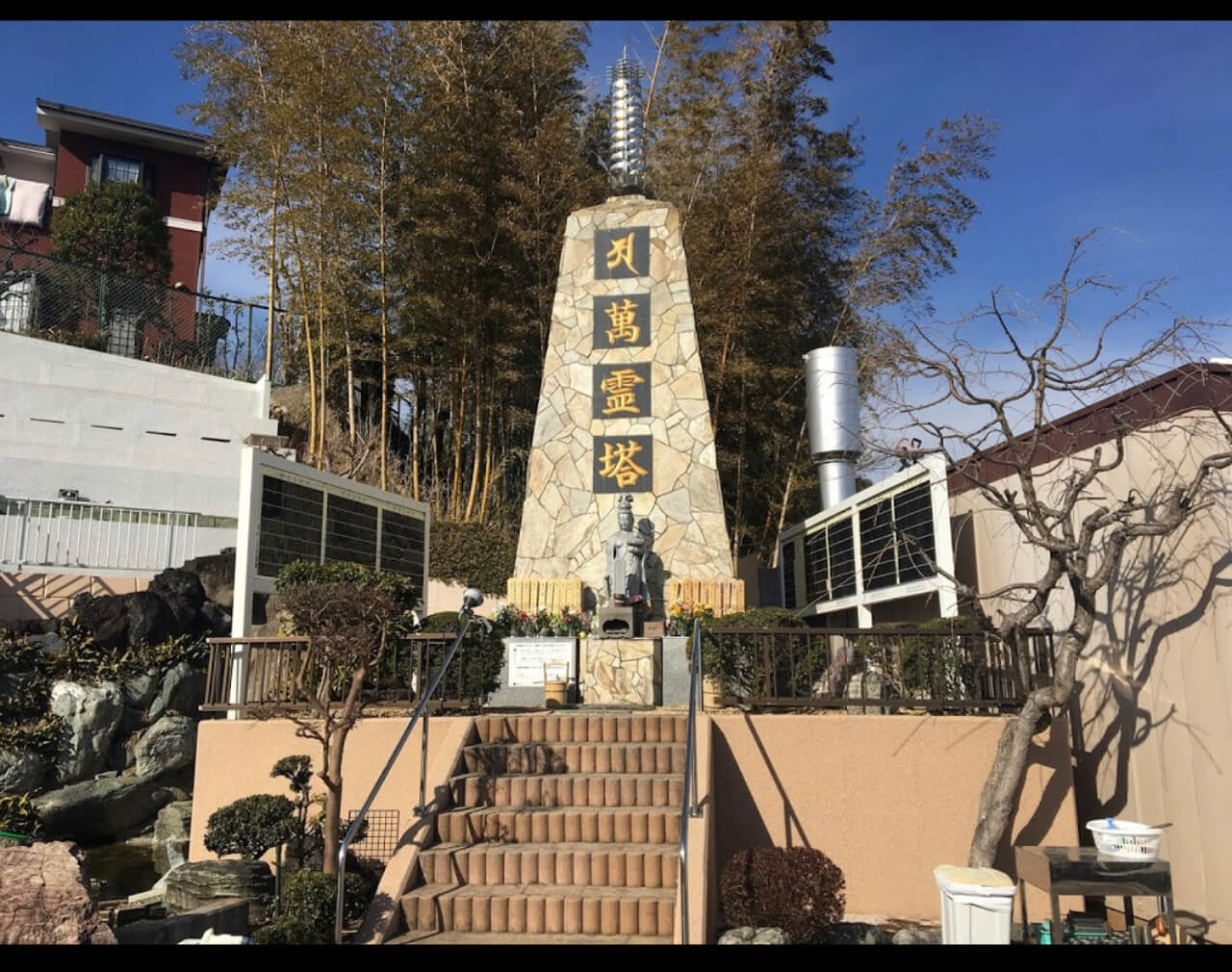 ポチ・たま霊園